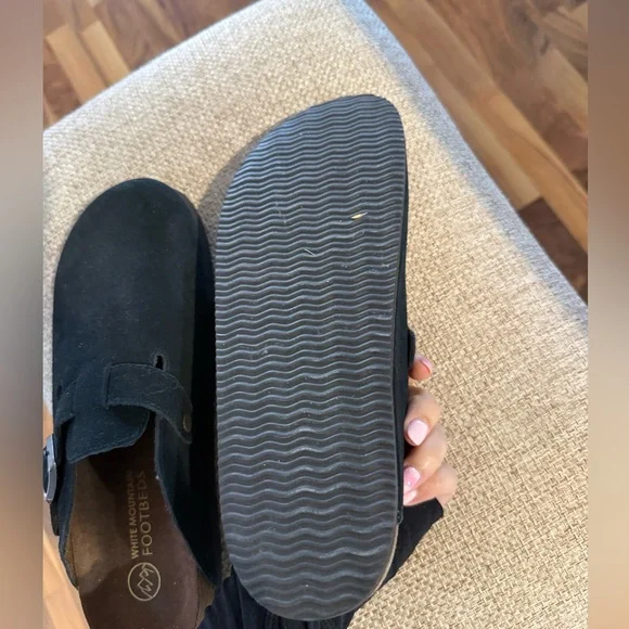 White Mountain Black Suede Mules with Metallic Buckle - Picture 4 of 7